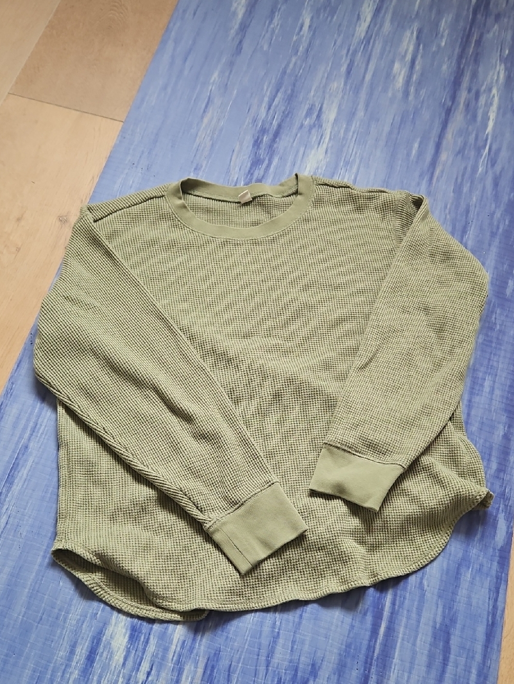 Uniqlo Olive Green Waffle Long Sleeve Top